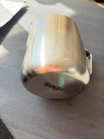 Melk opschuimkan Sage