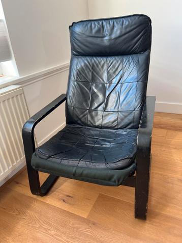 Ikea Poäng stoel met zwart lederen bekleding