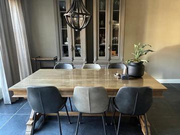 Gratis Eettafel eetkamertafel kloostertafel eiken
