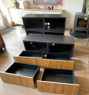 IKEA Besta kasten (beschadigd, goed lezen!)