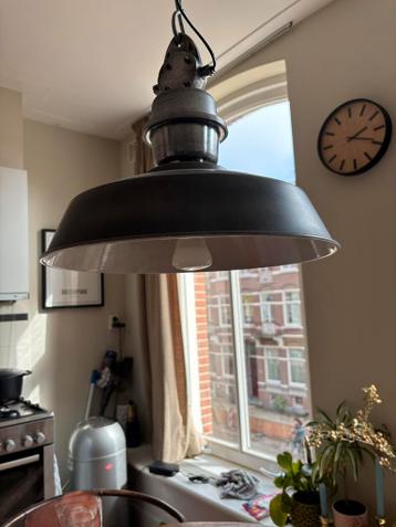 Industriële eettafel lamp - Zwart/grijs metaal