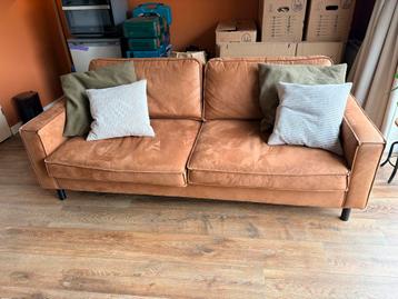Gratis bruine stoffen 2,5 zitsbank ophalen op 27,28,29 april