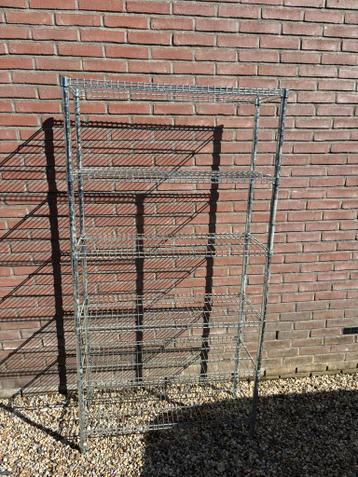 IJzeren Stellingkast