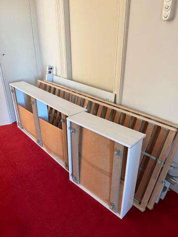 Brimnes bed 140x200 met twee lades en lattenbodems