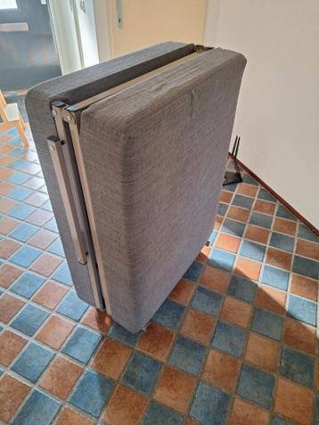 Opklapbaar logeerbed - Compact en comfortabel