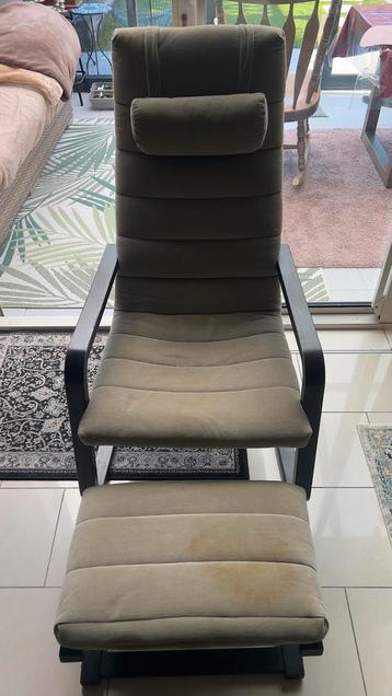 Comfortabele relaxfauteuil met voetenbank