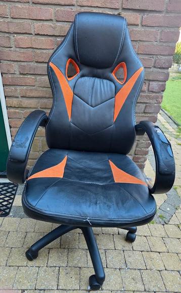 Gratis: Gaming Bureaustoel - Zwart/Oranje