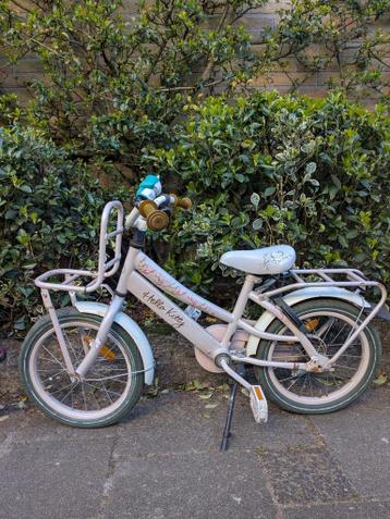 Hello Kitty kinderfiets opknapper (lekke banden, roest)