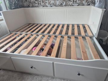 Ikea uitschuifbed - Gebruikt, lattenbodem iets verbogen