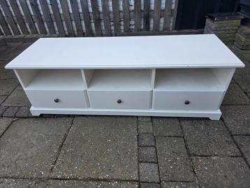 GRATIS !!!!  Mooie tv-kast met 3 lade's.