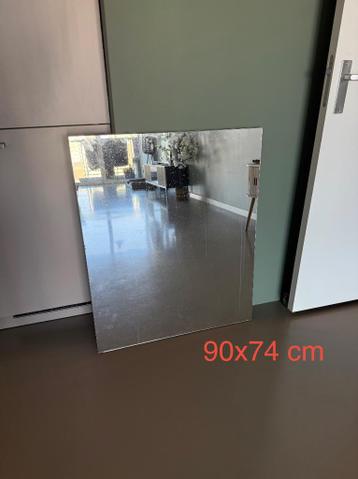 Badkamer spiegel 90x74 met aluminium frame