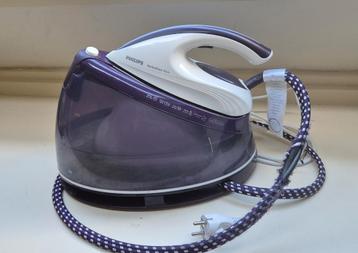Stoomgenerator-strijkijzer. PerfectCare Aqua