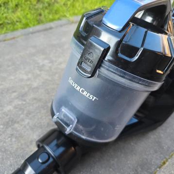 SilverCrest Stofzuiger met reservoir