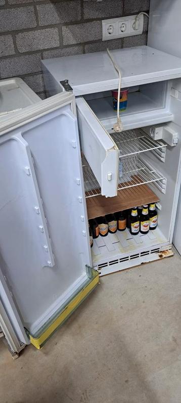 Koelkast . koel vries kast