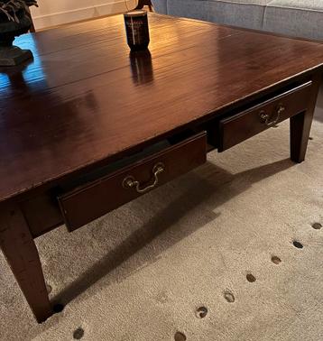 Salontafel massief kersenhout lxbxh 130x130x40