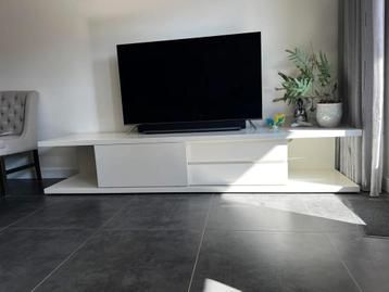 Wit tv meubel *GRATIS*