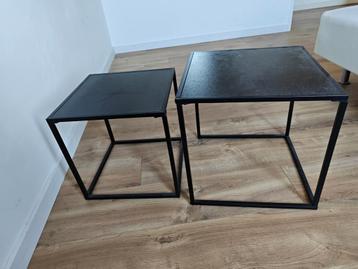 Gratis bijzettafeltjes - Zwart metaal, zo goed als nieuw