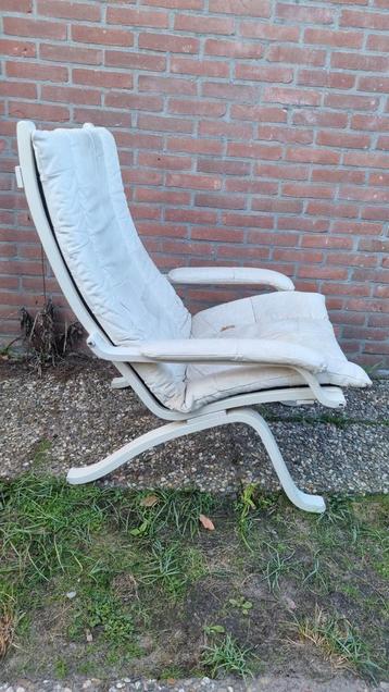 Comfortabele Scandinavische fauteuil - hout en leer