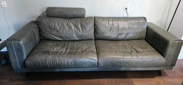 MOET WEG ivm verhuizing Gratis bank 2.35