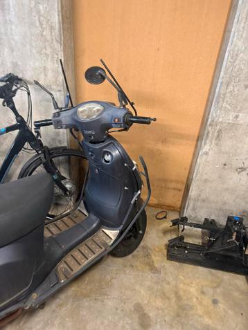 Sloopscooter met kenteken