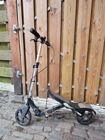 Space Scooter trap step