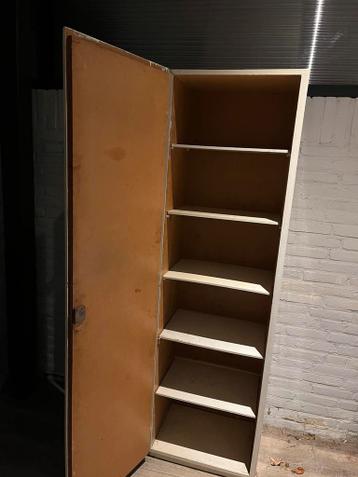 Kast 60 cm x 184 cm