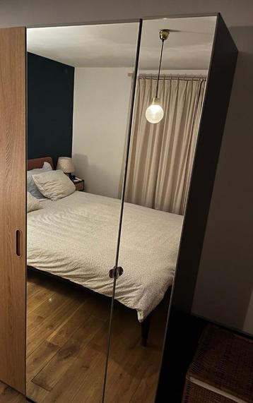 IKEA Pax kast met spiegeldeuren (gratis)
