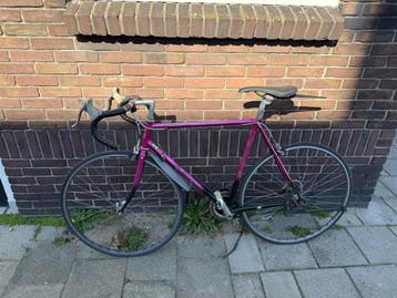 Vintage racefiets, paars/zwart, opknapper