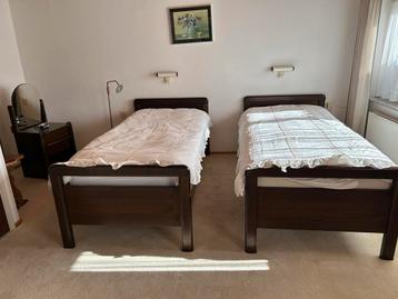 Seniorenledikanten met lattenbodems gratis af te halen