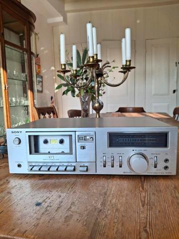 Gratis defecte Sony cassette speler TC-K45.