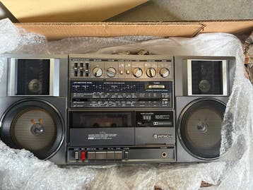 Vintage Hitachi TRK-9100 Radio Cassette Recorder Boombox