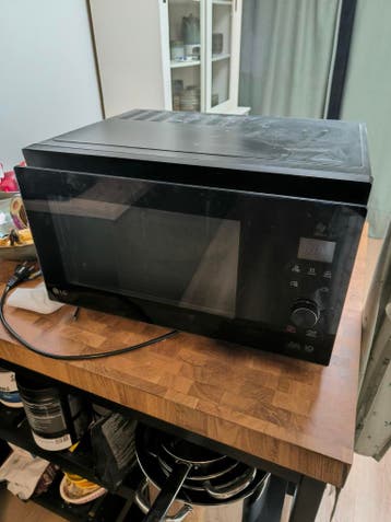 Vrijstaande oven 39L LG MJ3965BIB (magnetron werkt niet)