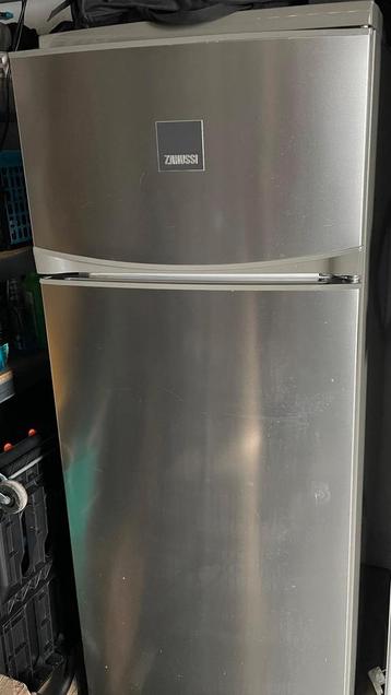 Zanussi koelkast met vriesvak - motor draait, koelt niet