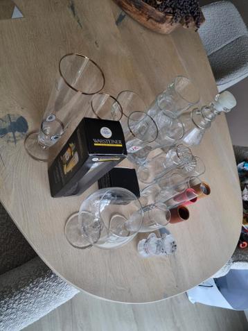 Diverse glazencollectie gratis af te halen