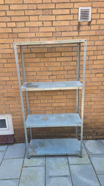 GRATIS af te halen gebruikte stellingkast