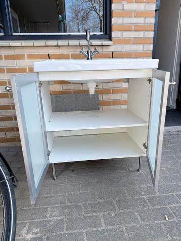 Wastafel met onderkast