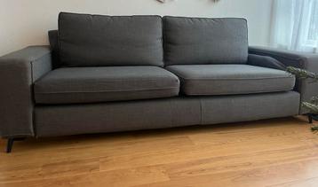 Pick up for FREE. Bank 2/3-zits, grijs