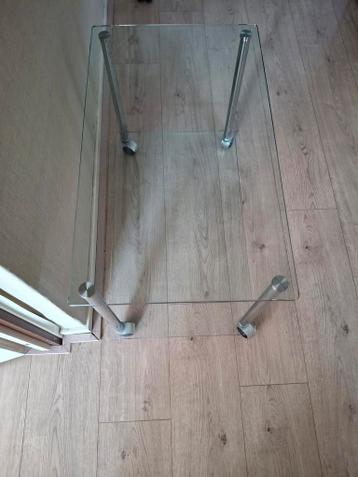 Glazen tv/bijzettafel