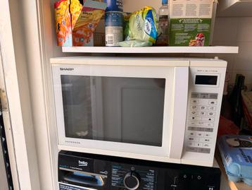 Sharp magnetron met grill en hete lucht