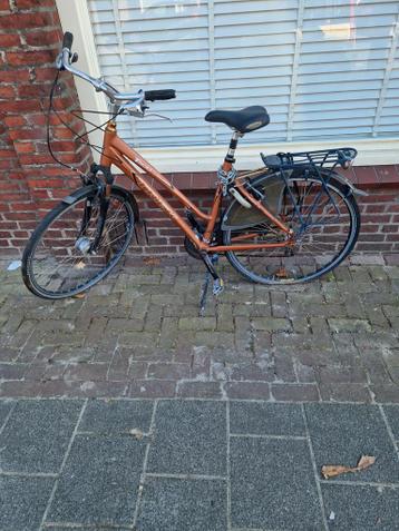 Gratis opknapfiets of onderdelen of oude ijzer .