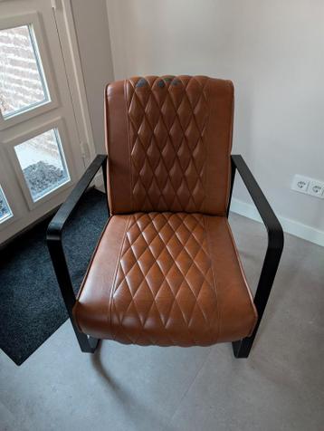 Stoel fauteuil bruin