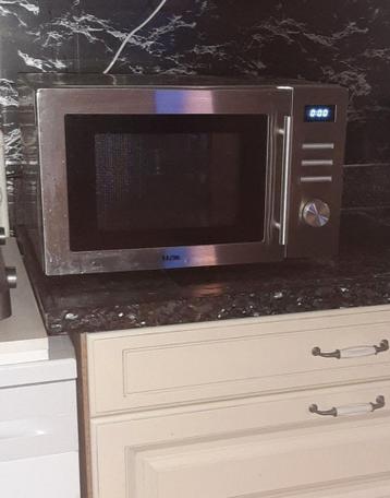 Gratis af te halen! Combi magnetron / oven / grill.