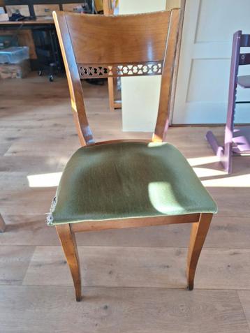 4 kersenhouten stoelen