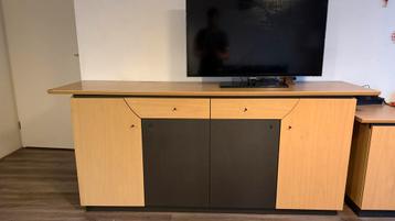 Stijlvol TV-meubel / TV-kast met opbergruimte