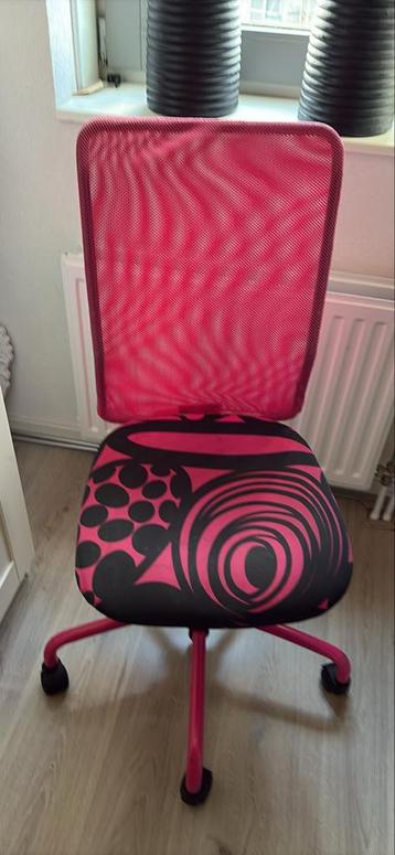 Roze Bureaustoel met Zwart Patroon - Comfortabel & Stijlvol