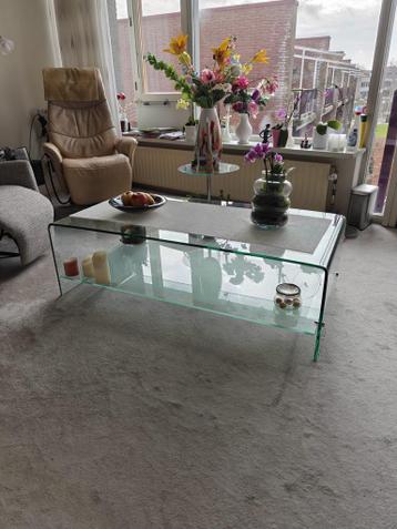 Glazen salontafel met extra plank