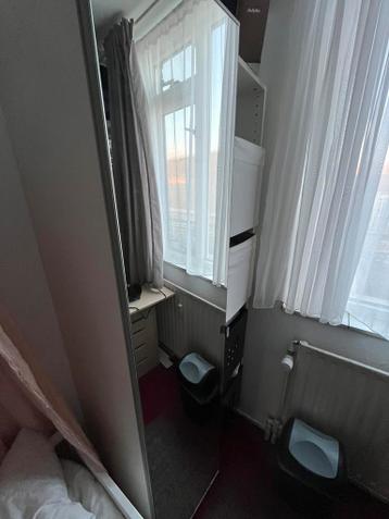 Gratis Ikea kleding kast met spiegeldeur Utrecht