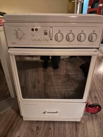 Gratis Gasfornuis met oven - lees beschrijving