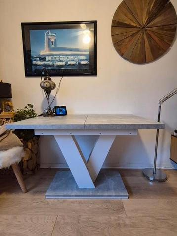 Gratis eettafel 120x80x76 - Modern design