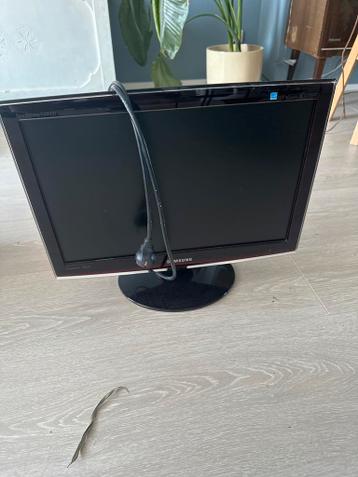 Gratis Klein Samsung TV Scherm - Ideaal voor Slaapkamer/Kant